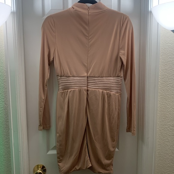 Gorgeous Cream/Peach Long Sleeve Dress - Picture 9 of 13